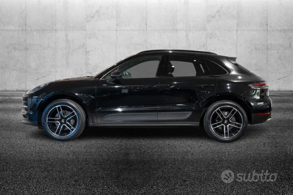 Usata Porsche Macan 245 CV (180 kW) 2020 Nero metallizzato SUV
