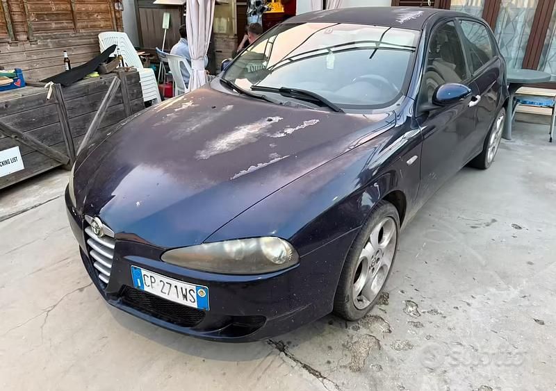 Second-hand Alfa Romeo 147 Progression 150 CP (110 kW) 2004 Albastru Hatchback