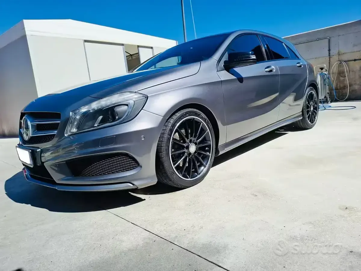 Usata Mercedes A220 170 CV (125 kW) 2015 Grigio Utilitaria