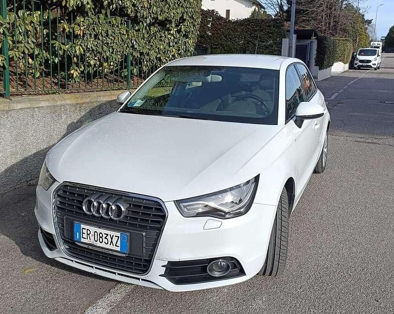 Usata Audi A1 Sportback Attraction 90 CV (66 kW) 2013 Bianco Utilitaria