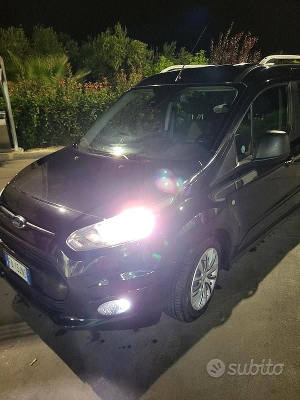 Usata Ford Tourneo Connect 95 CV (69 kW) 2015 Monovolume