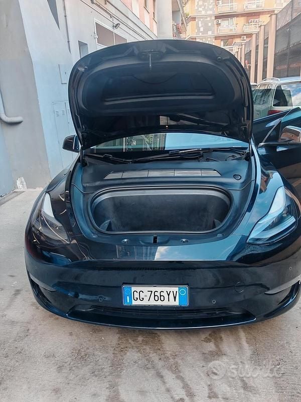 Usata Tesla Model Y 250 kW (340 CV) 2021 Nero SUV