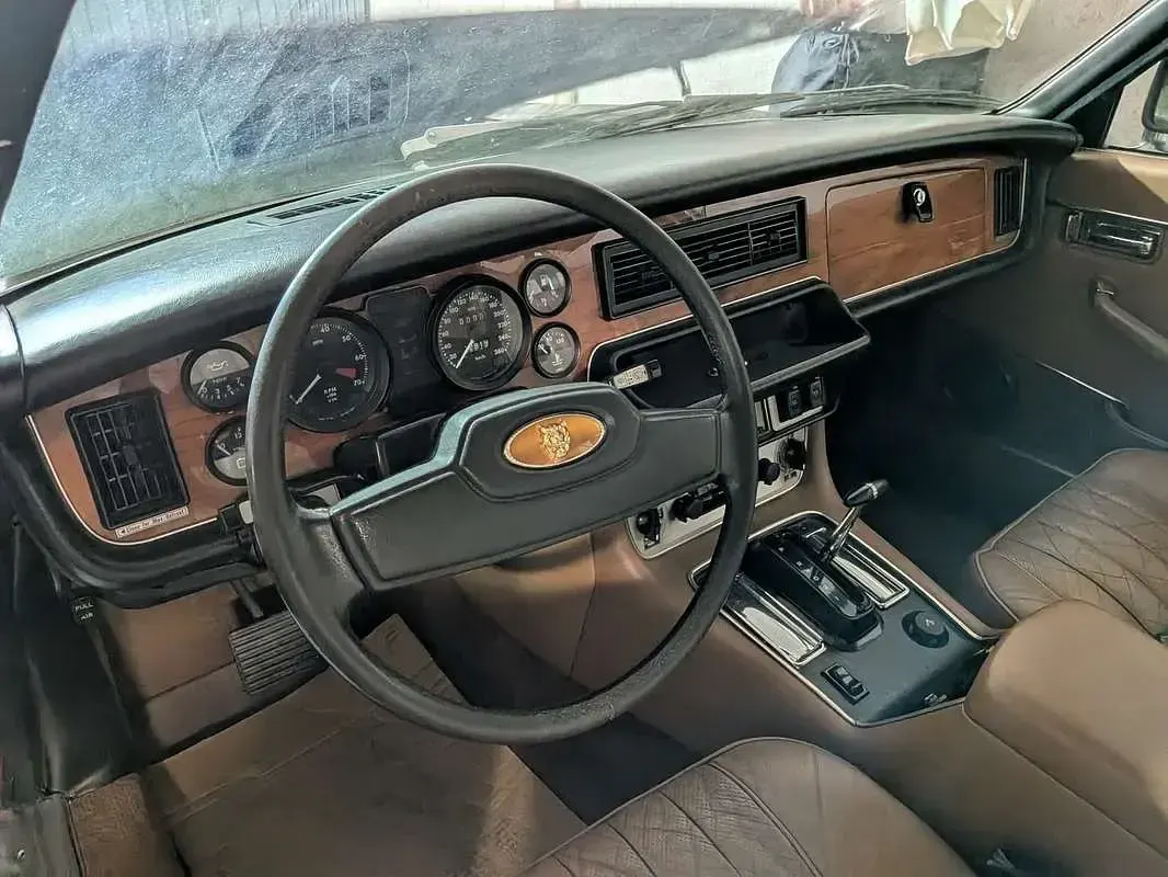 Usata Jaguar XJ12 284 CV (208 kW) 1979 Berlina