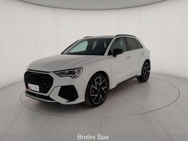 Bianco ghiaccio metallizzato Usata 2019 Audi Q3 Ambiente SUV | 45.000 € (Buon prezzo) - Immagine 1/4