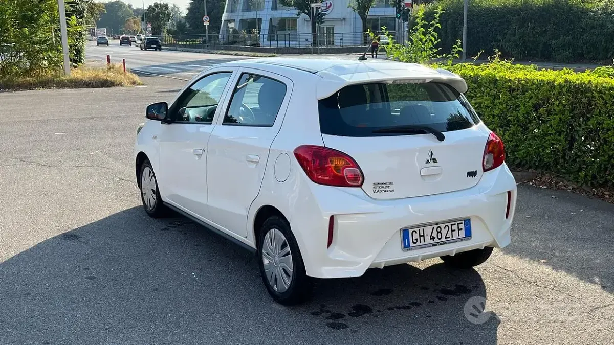 Usata Mitsubishi Space Star 71 CV (52 kW) 2022 Bianco Utilitaria