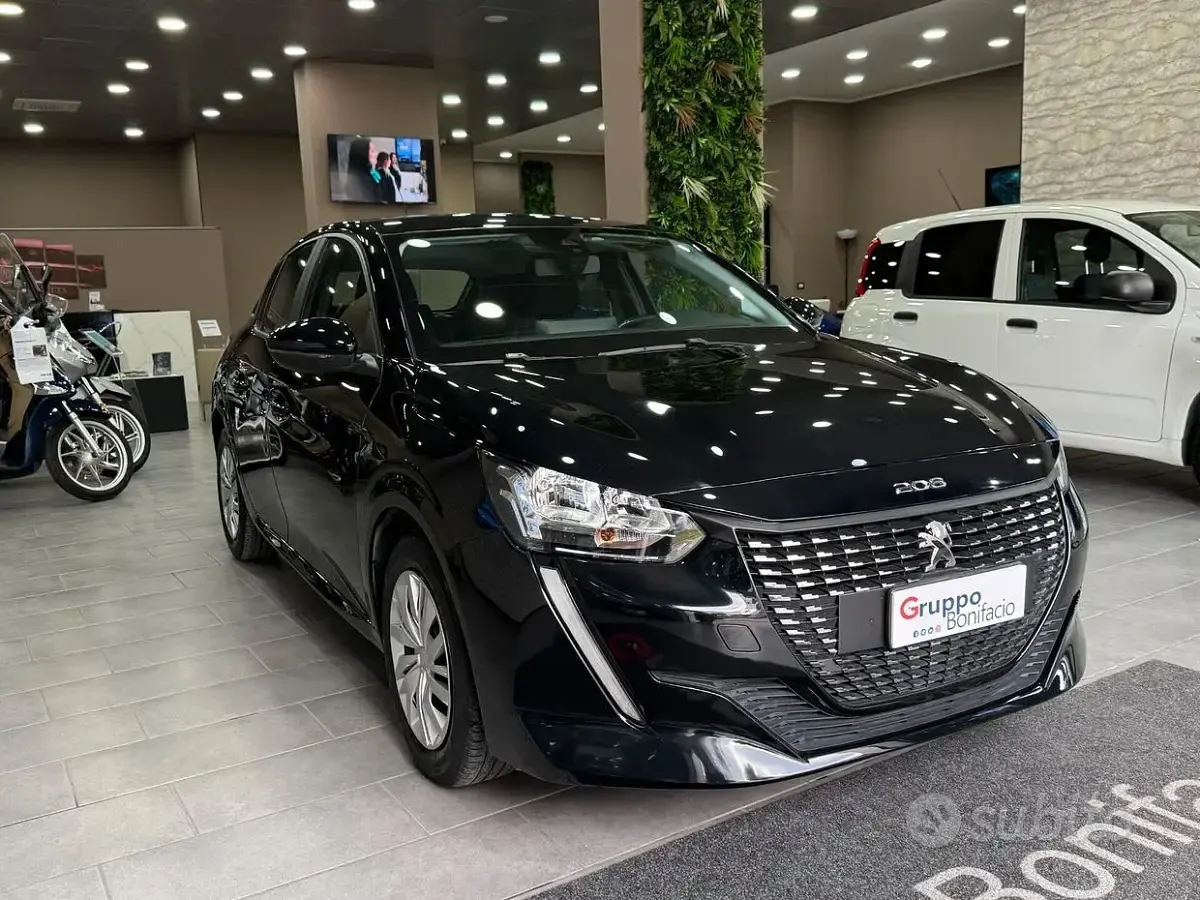 Usata Peugeot 208 Active 75 CV (55 kW) 2022 Nero Utilitaria