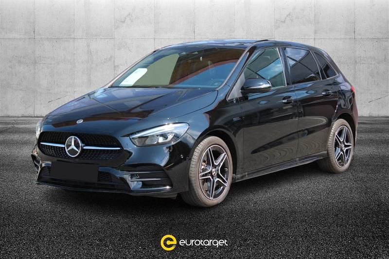 Usata Mercedes B250e Premium 218 CV (160 kW) 2021 Nero Monovolume