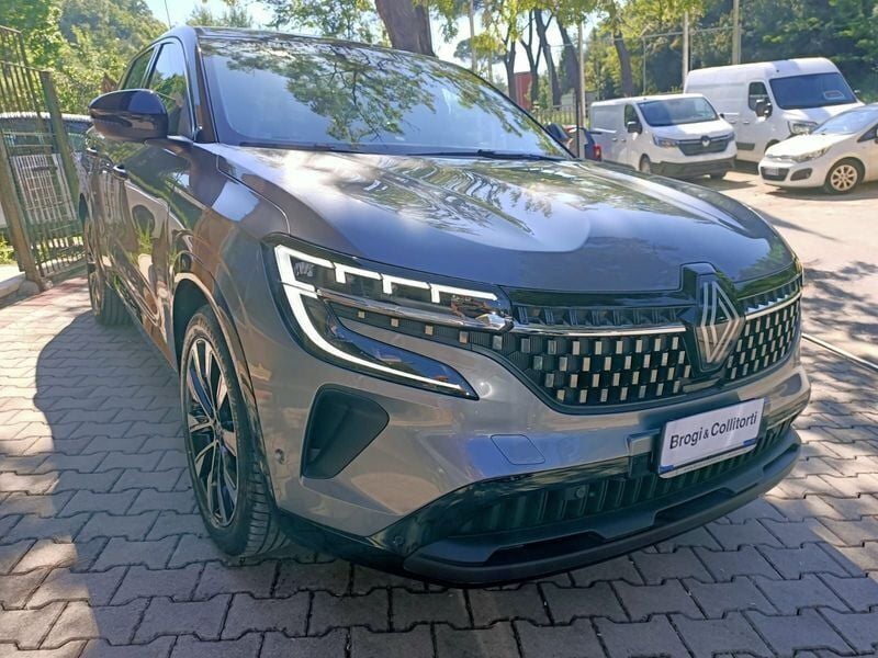 Grigio Usata 2024 Renault Austral Techno SUV | 27.800 € (Buon prezzo) - Immagine 1/4