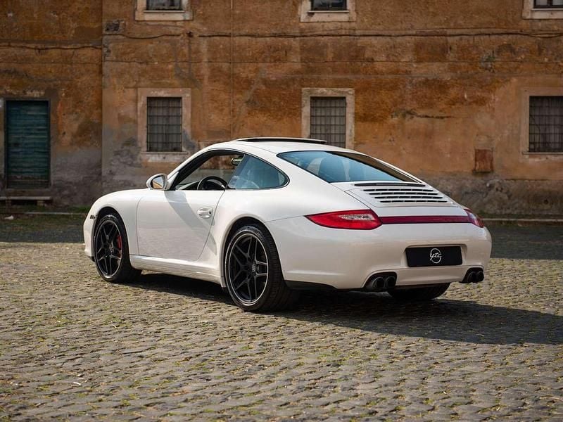 Usata Porsche 911 Carrera 4 345 CV (253 kW) 2008 Bianco Coupé
