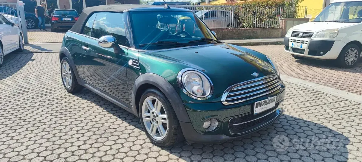 Usata Mini Cooper D Cabriolet 111 CV (81 kW) 2014 Verde Cabrio
