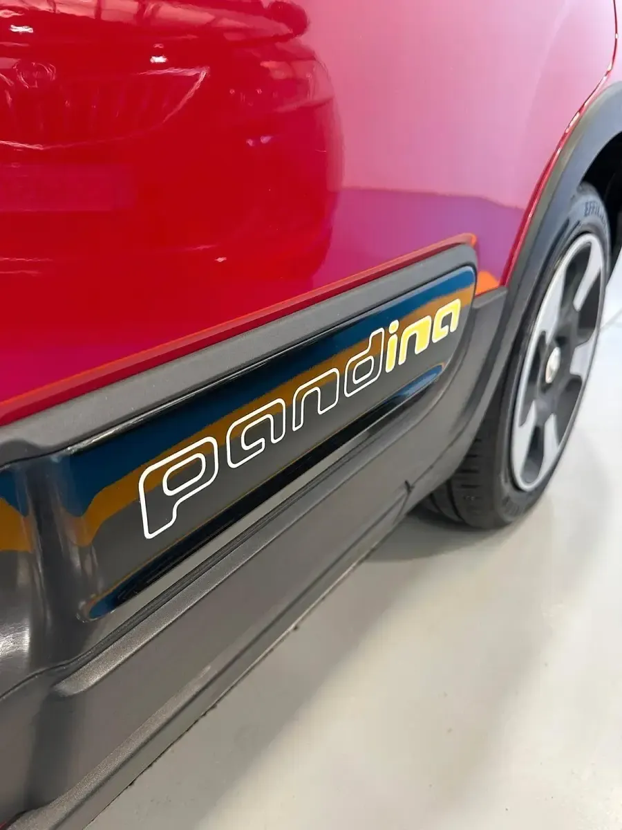 Usata Fiat Panda Cross Cross 70 CV (51 kW) 2026 Rosso Utilitaria