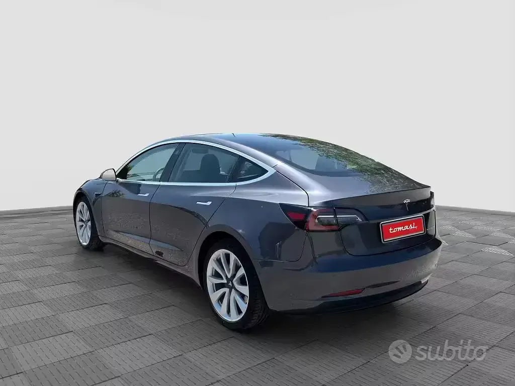Usata Tesla Model 3 152 kW (208 CV) 2019 Grigio Berlina
