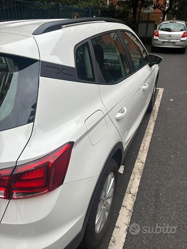 Usata Seat Arona Style 95 CV (69 kW) 2019 Bianco SUV