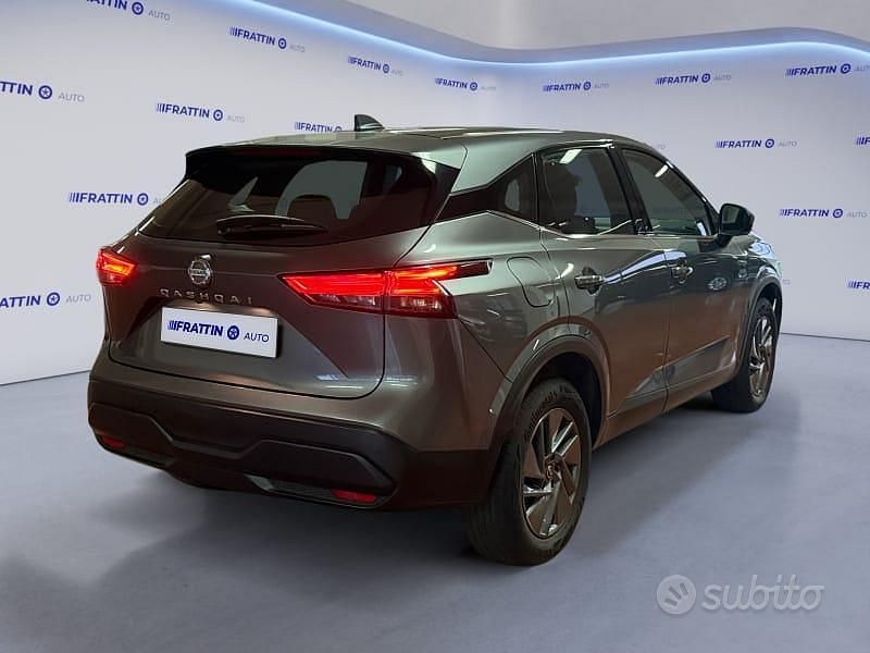 Usata Nissan Qashqai 163 CV (119 kW) 2022 Grigio scuro SUV