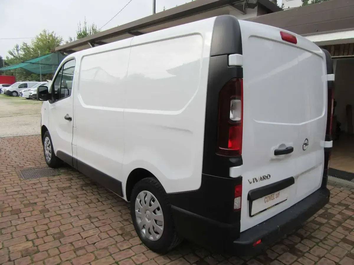 Usata Opel Vivaro 121 CV (88 kW) 2019 Bianco Monovolume