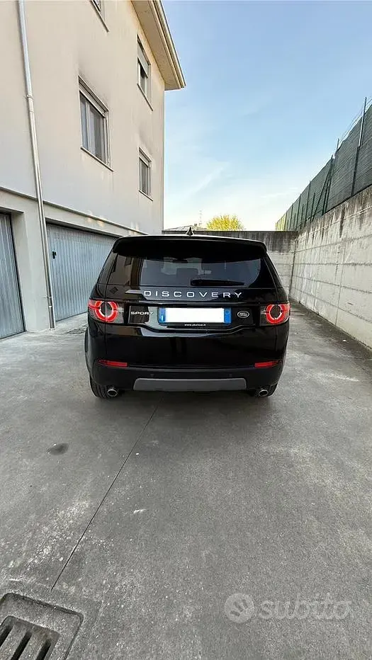 Usata Land Rover Discovery Sport SE 150 CV (110 kW) 2018 Nero SUV