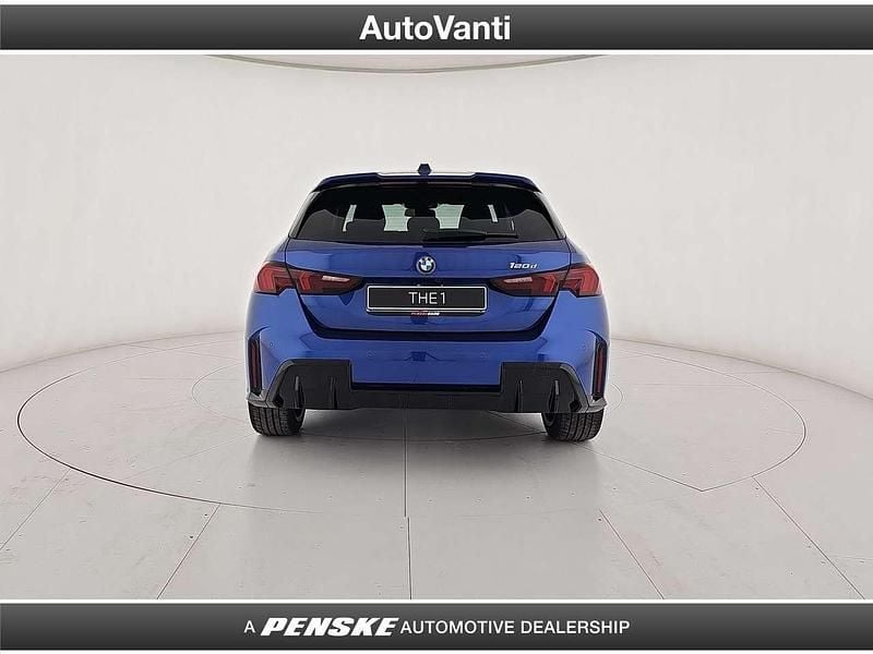 Nuova BMW 120 M Sport 163 CV (119 kW) 2025 Blu/azzurro Utilitaria