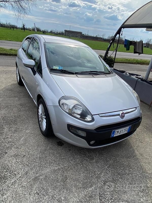 Grigio Usata 2012 Fiat Punto Evo Due volumi | 5500 € - Immagine 1/4