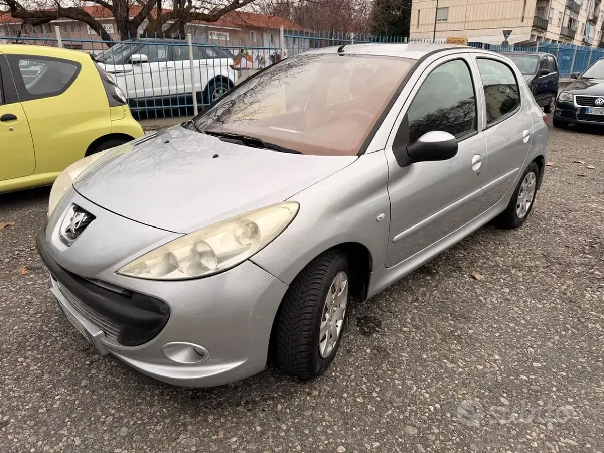Usata Peugeot 206+ 57 CV (41 kW) 2012 Grigio Utilitaria
