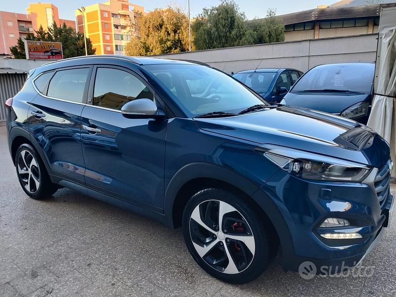 Blu Usata 2018 Hyundai Tucson Edition SUV | 16.499 € (Buon prezzo) - Immagine 1/4