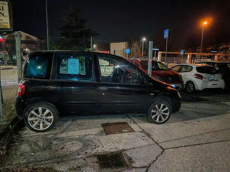 Usata Fiat Multipla 103 CV (75 kW) 2004 Monovolume