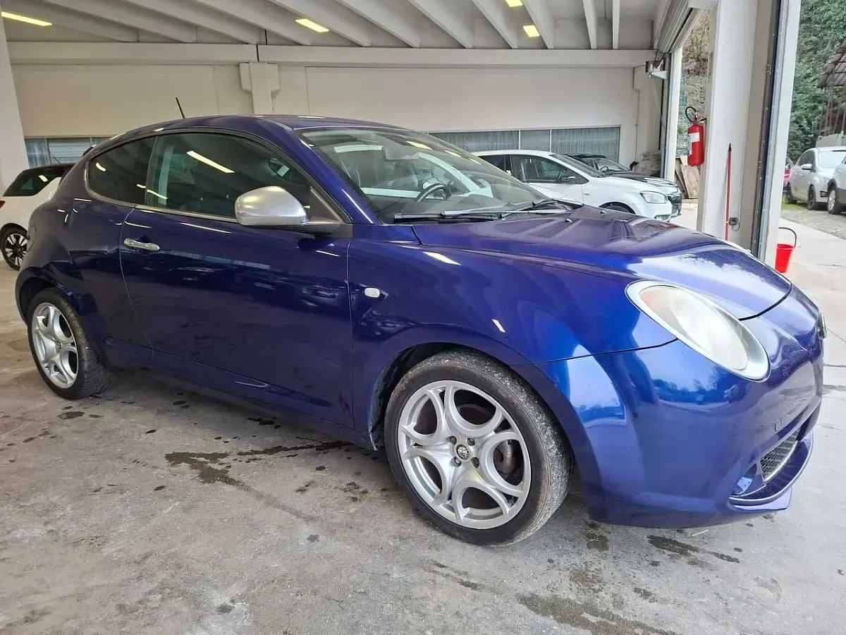 Second-hand Alfa Romeo MiTo 105 CP (77 kW) 2011 Albastru Hatchback
