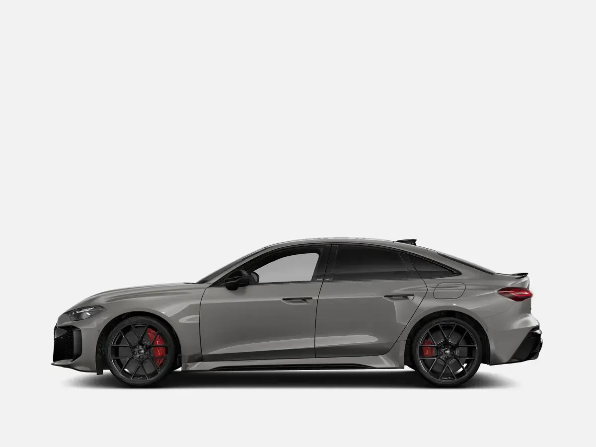 Nuova Audi RS5 Performance 510 CV (375 kW) 2026 Grigio plateau metallizzato Berlina