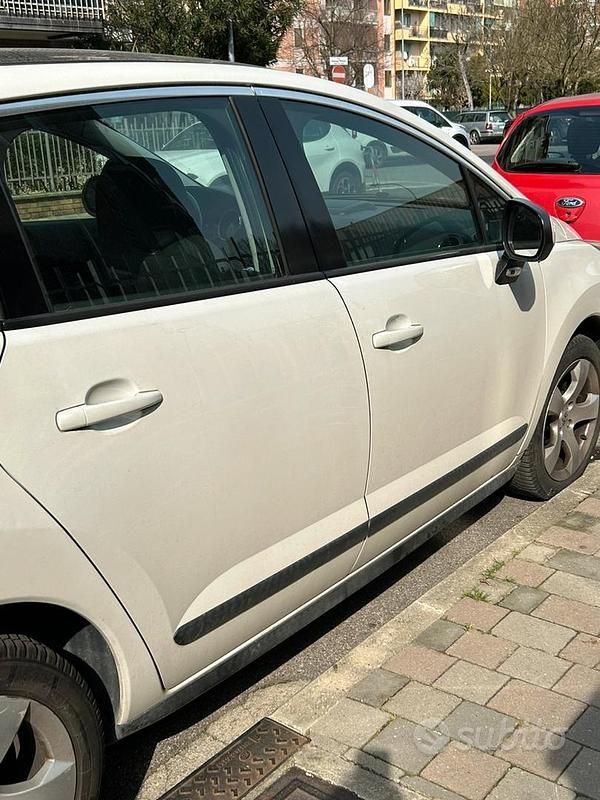 Usata Peugeot 3008 163 CV (119 kW) 2011 Bianco Station wagon