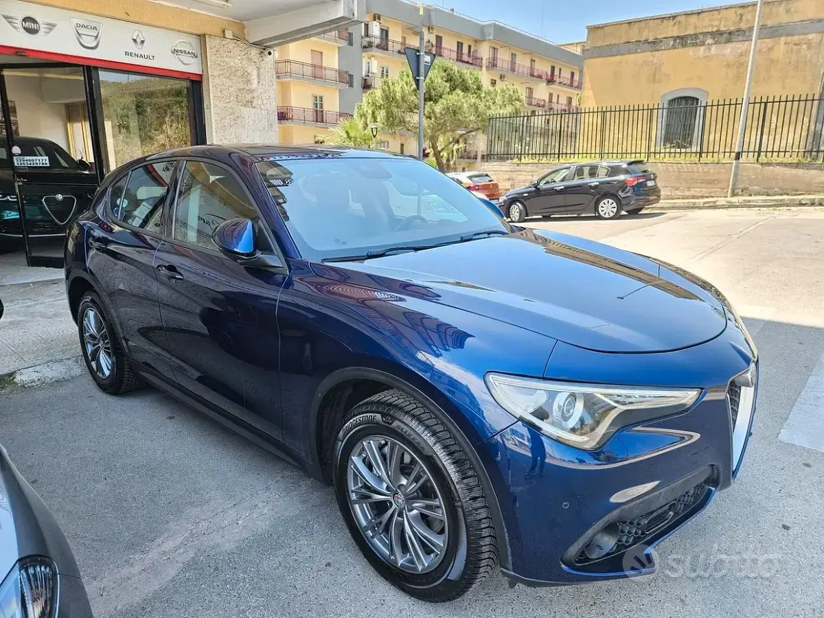 Usata Alfa Romeo Stelvio 210 CV (154 kW) 2018 Blu SUV