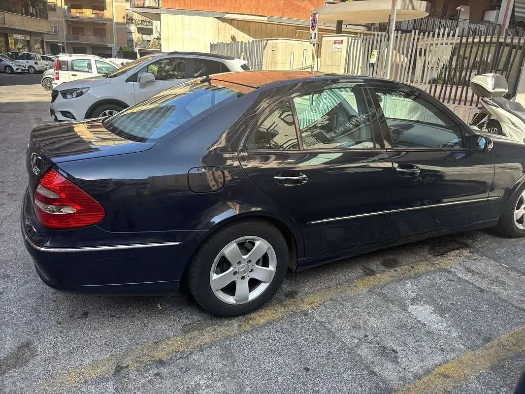 Usata Mercedes E270 Avantgarde 177 CV (130 kW) 2006 Berlina