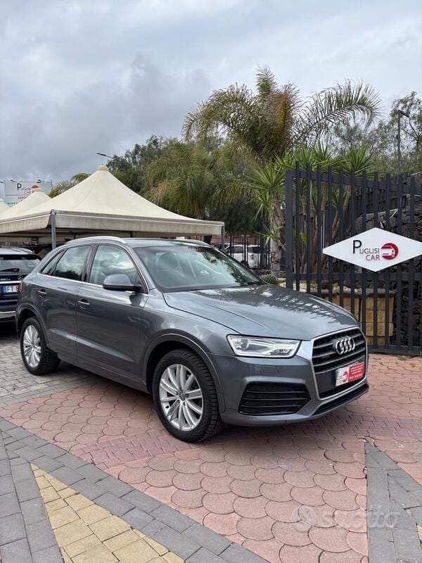 Grigio Usata 2018 Audi Q3 Business SUV | 20.490 € (Super prezzo) - Immagine 1/4