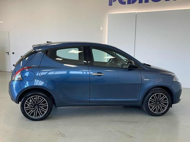 Usata Lancia Ypsilon Gold 70 CV (51 kW) 2022 Antracite Utilitaria