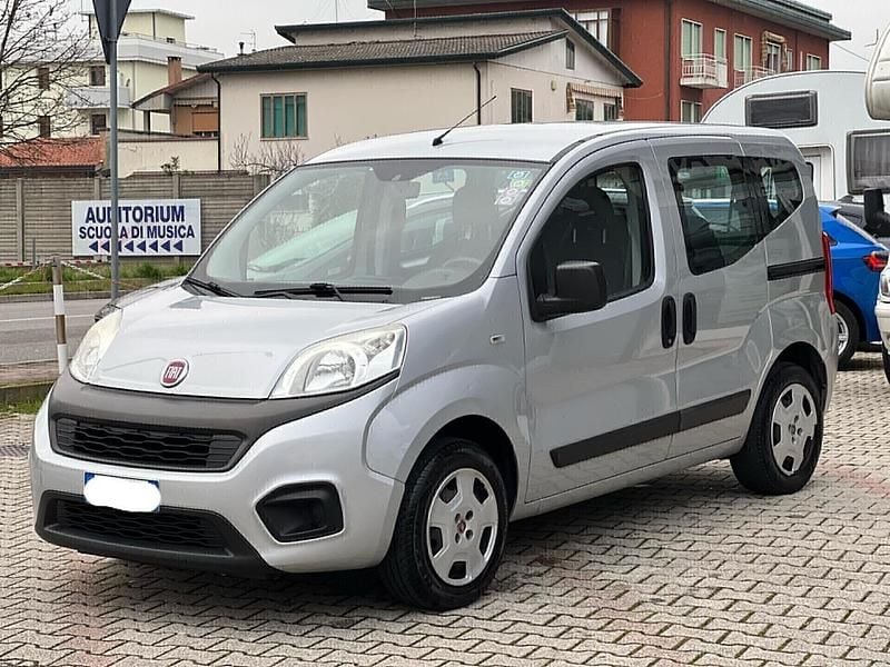 Usata Fiat Qubo Active 80 CV (58 kW) 2016 Argento Monovolume