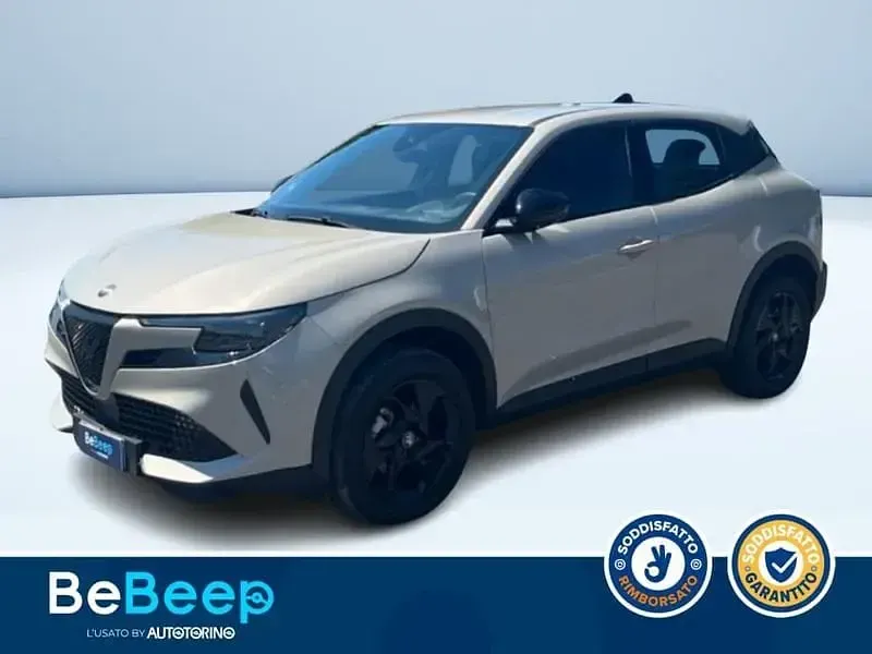Usata Alfa Romeo GT Junior 145 CV (106 kW) 2025 Bianco pastello SUV