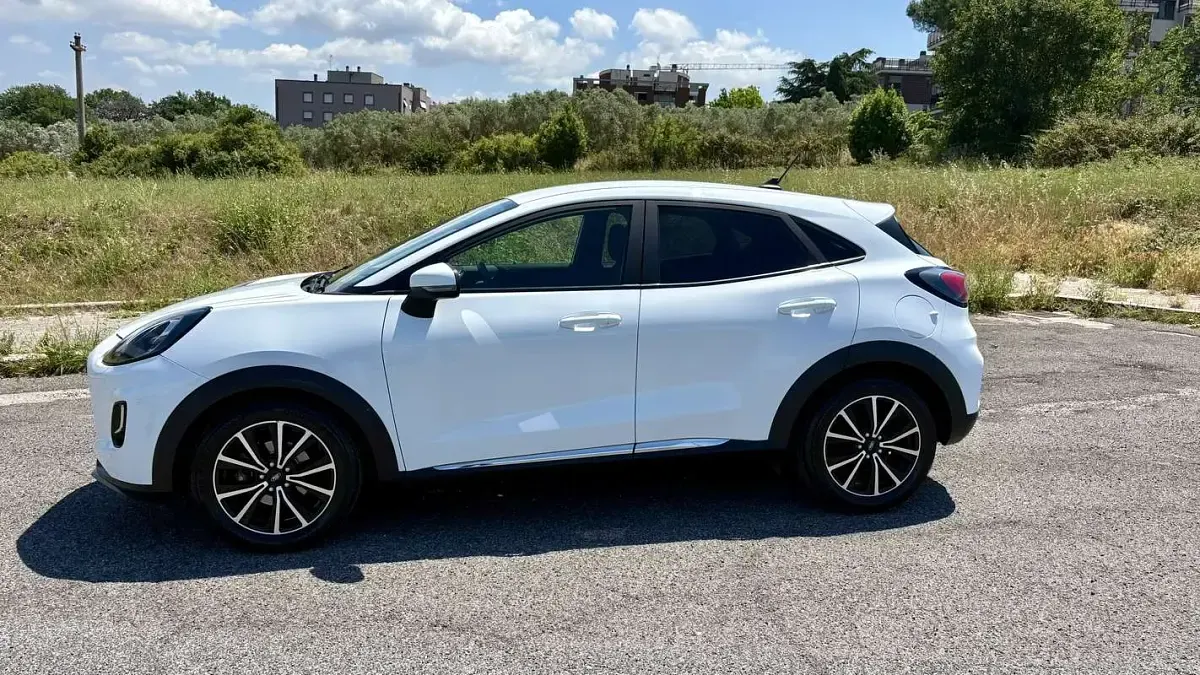 Usata Ford Puma Titanium 125 CV (91 kW) 2021 Bianco SUV