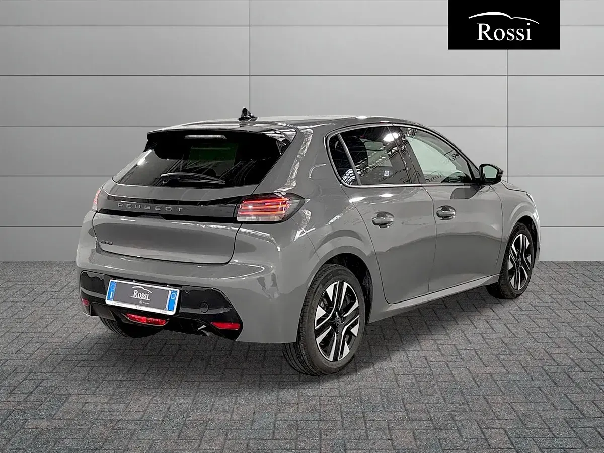 Usata Peugeot 208 Allure 101 CV (74 kW) 2025 Grigio selenite Utilitaria