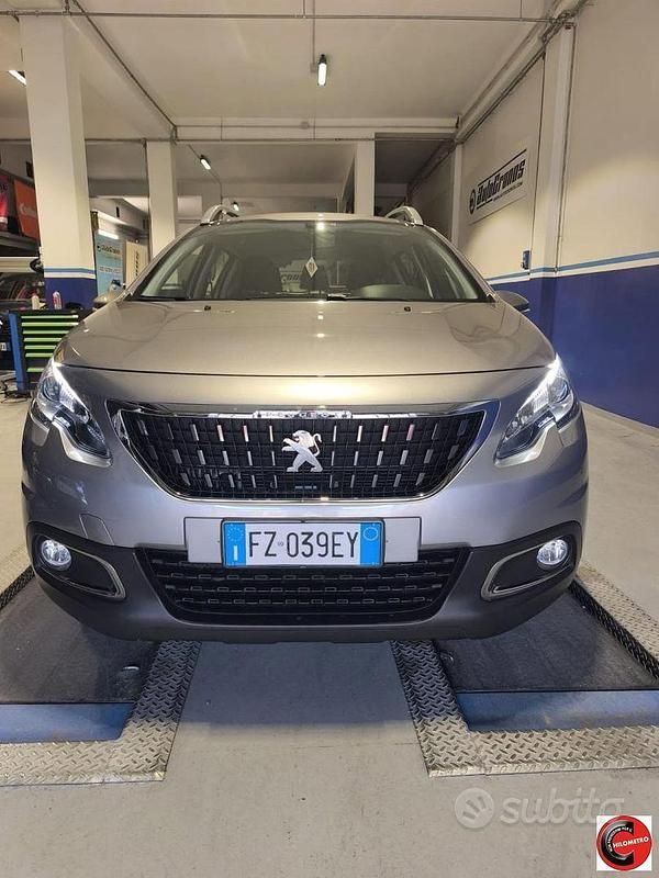 Usata Peugeot 2008 Allure 101 CV (74 kW) 2019 SUV