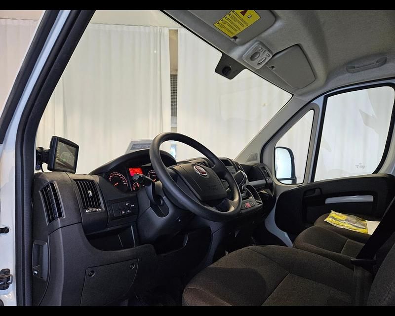 Begagnad Fiat E-Ducato 89 kW (122 HK) 2023 Vit Van