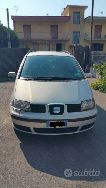 Grigio Usata 2002 Seat Alhambra Monovolume | 5000 € - Immagine 1/4