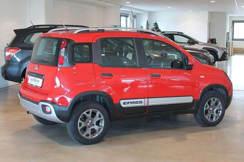 Usata Fiat Panda Cross Cross 95 CV (69 kW) 2017 Rosso Utilitaria