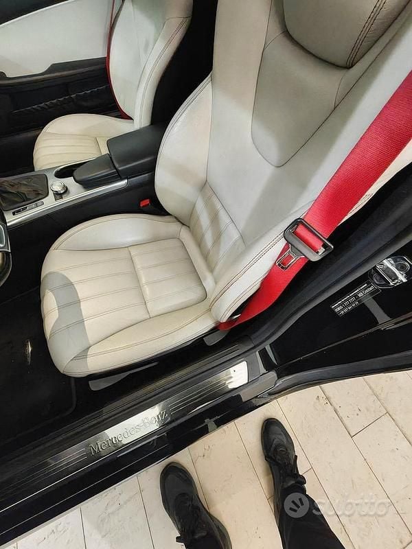 Usata Mercedes SLK200 Premium 2011 Nero Cabrio