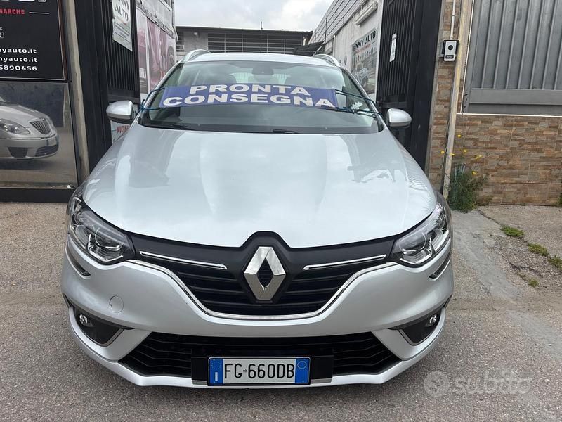 Usata Renault Mégane GrandTour Intens 110 CV (80 kW) 2016 Grigio Station wagon
