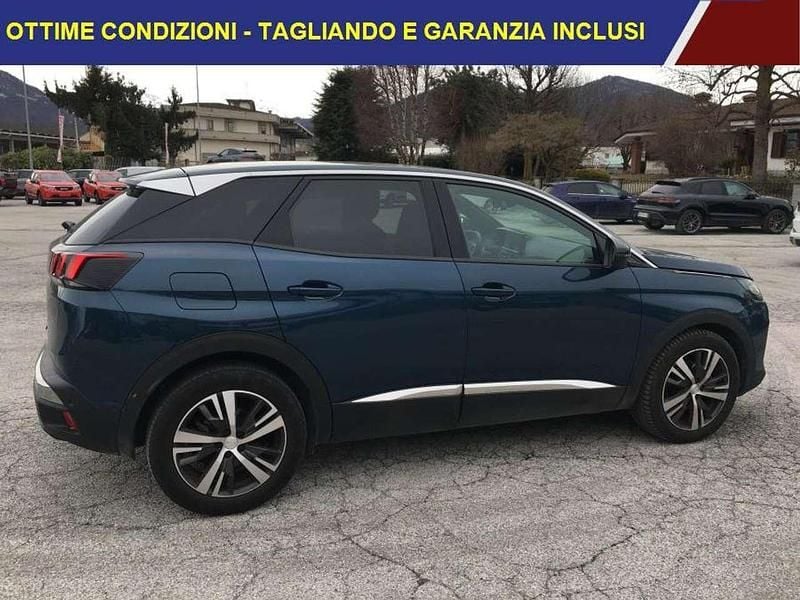 Usata Peugeot 3008 Allure 131 CV (96 kW) 2023 Blu SUV
