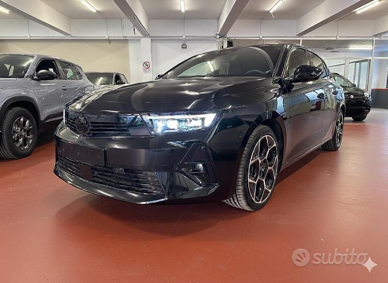 Usata Opel Astra 131 CV (96 kW) 2024 Nero Berlina