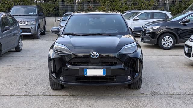 Usata Toyota Yaris Hybrid 120 CV (88 kW) 2022 Nero Monovolume