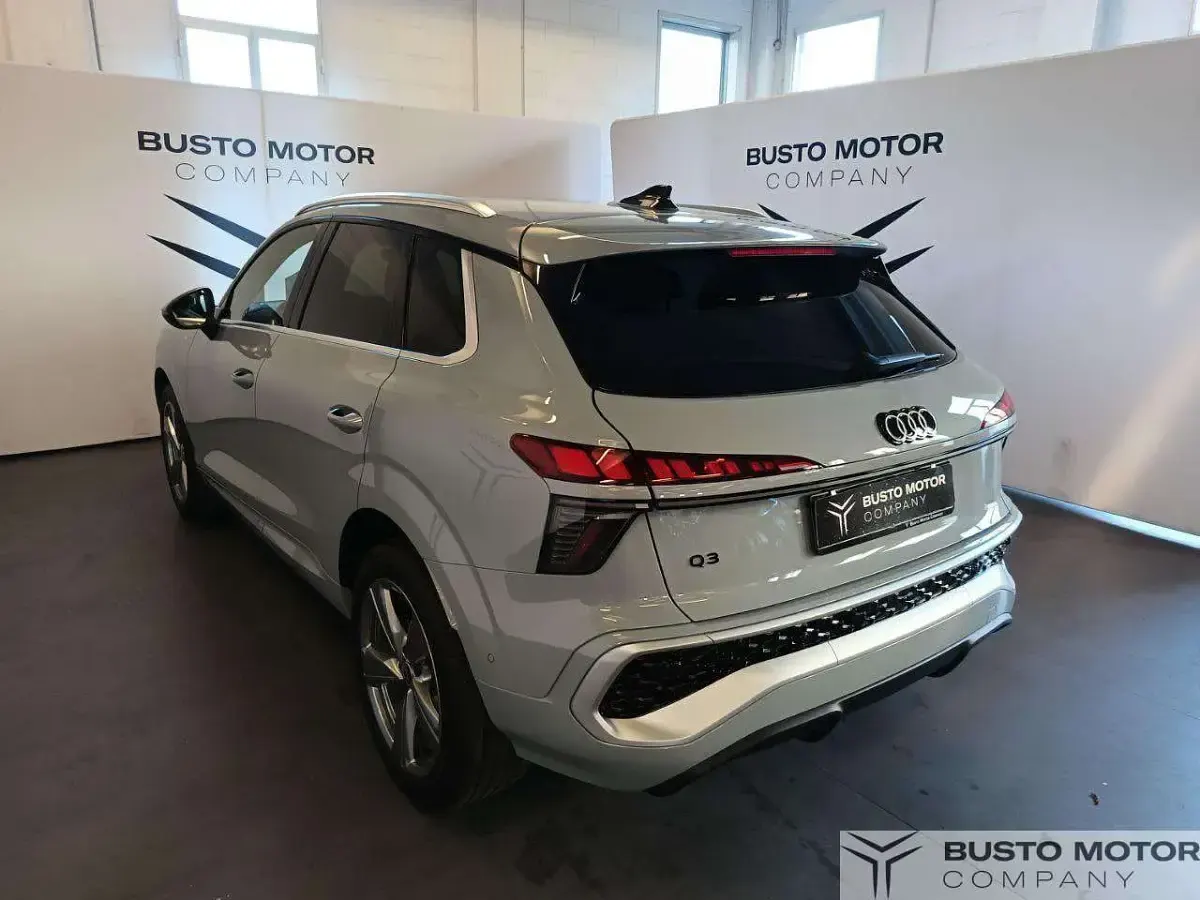Ny Audi Q3 S-Line 150 HK (110 kW) 2026 Grå SUV