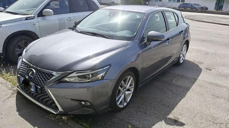 Usata Lexus CT200h Executive Line 99 CV (72 kW) 2018 Berlina