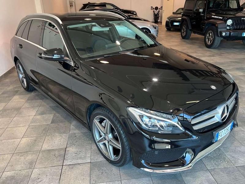 Usata Mercedes C220 Premium 170 CV (125 kW) 2016 Nero Station wagon
