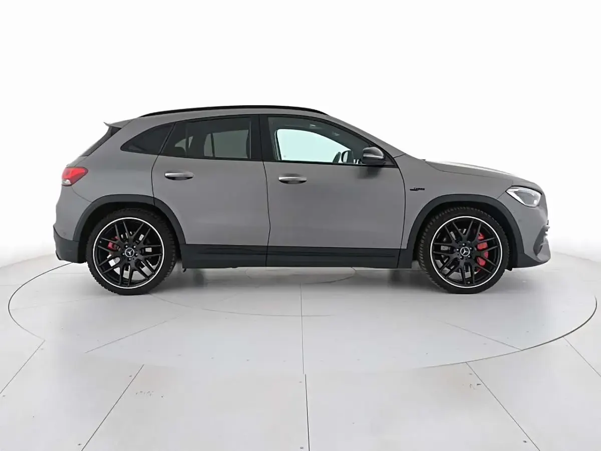 Usata Mercedes GLA45 AMG AMG 421 CV (309 kW) 2023 Grigio SUV