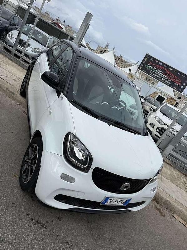 Usata Smart ForFour Passion 71 CV (52 kW) 2015 Other Utilitaria